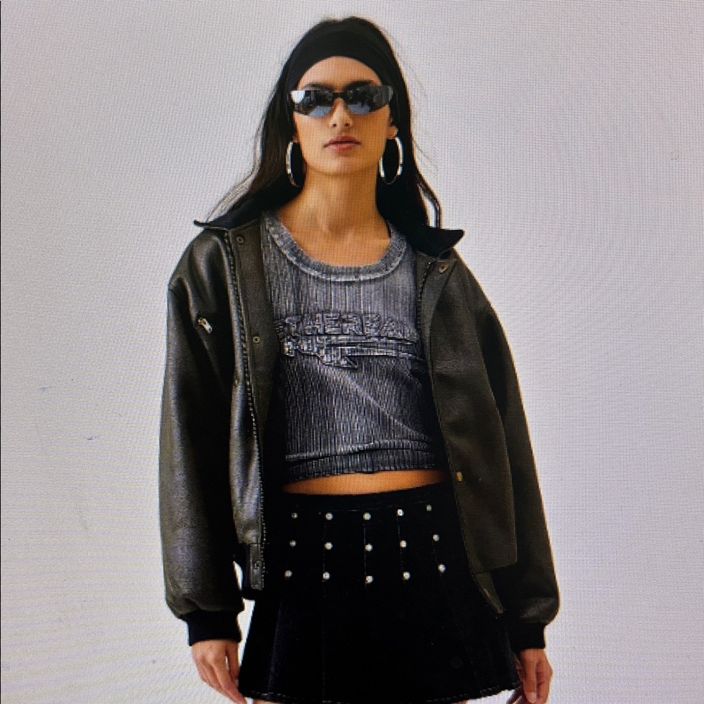 Urban Outfitters Ribbed Long Sleeve Crop Top